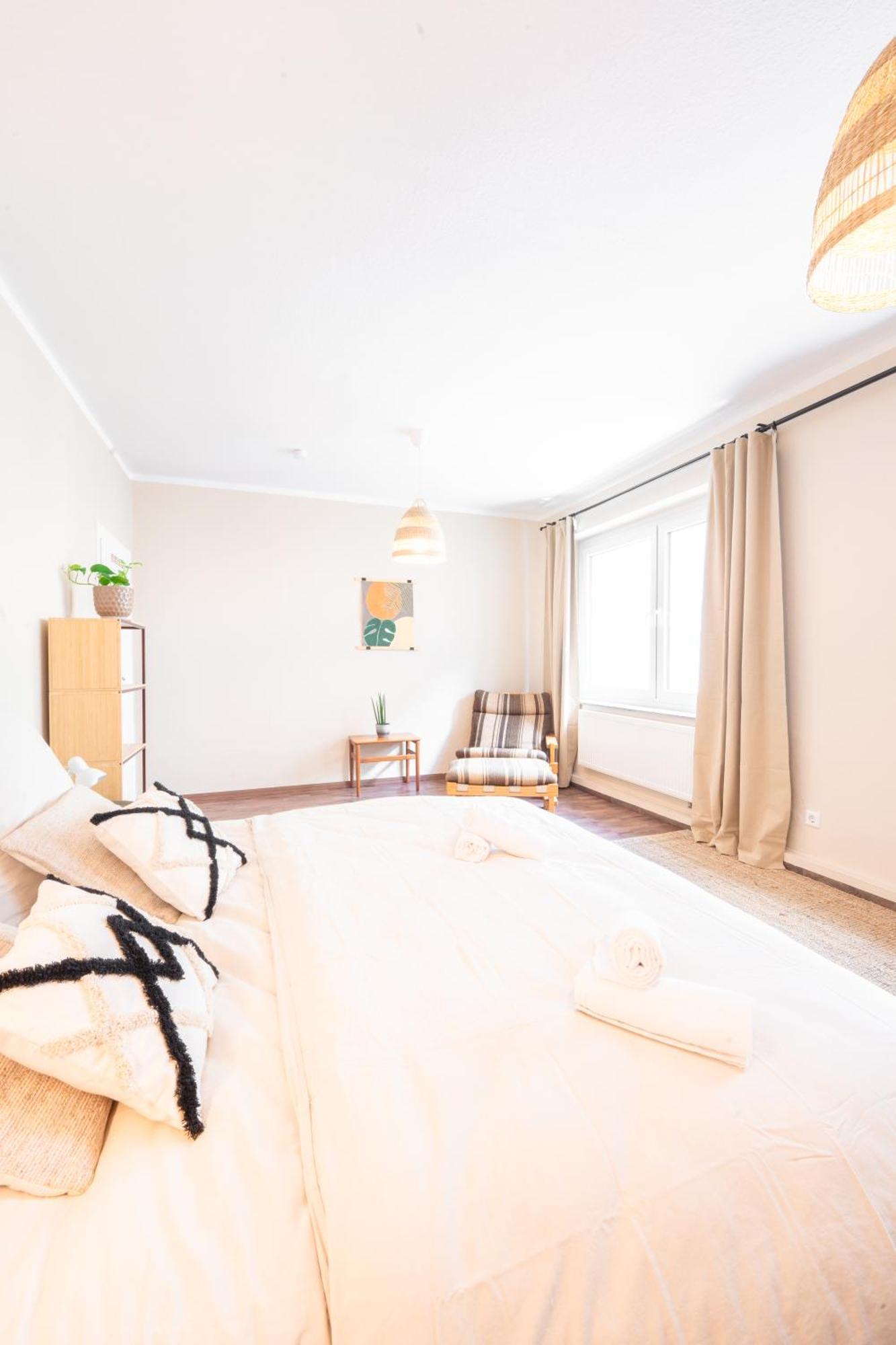 -Super Zentrales Zimmer- Direkt An Der Lutter! Bielefeld Exterior photo