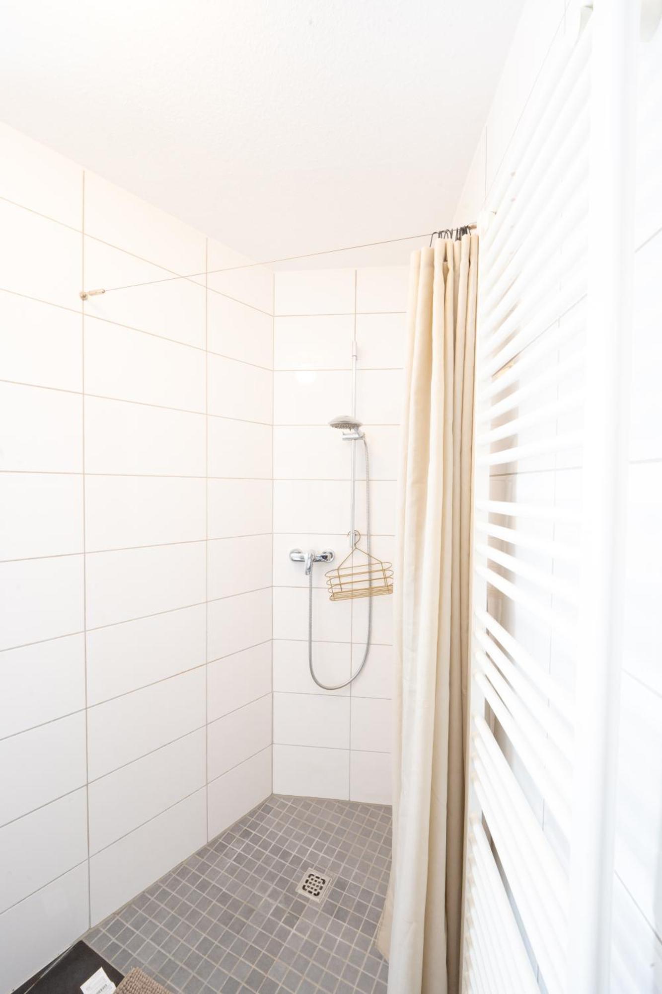 -Super Zentrales Zimmer- Direkt An Der Lutter! Bielefeld Exterior photo